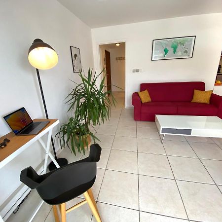 Appartement Lumineux Et Calme Saint-Denis Centre Exteriér fotografie